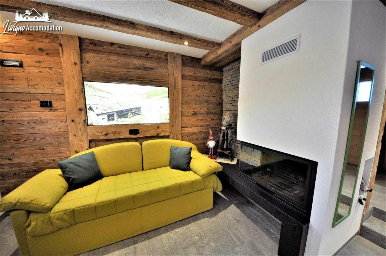 Mountain Chalet Scoiattolo By Livigno Accomodation Exterior photo