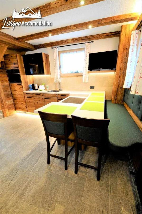 Mountain Chalet Scoiattolo By Livigno Accomodation Exterior photo