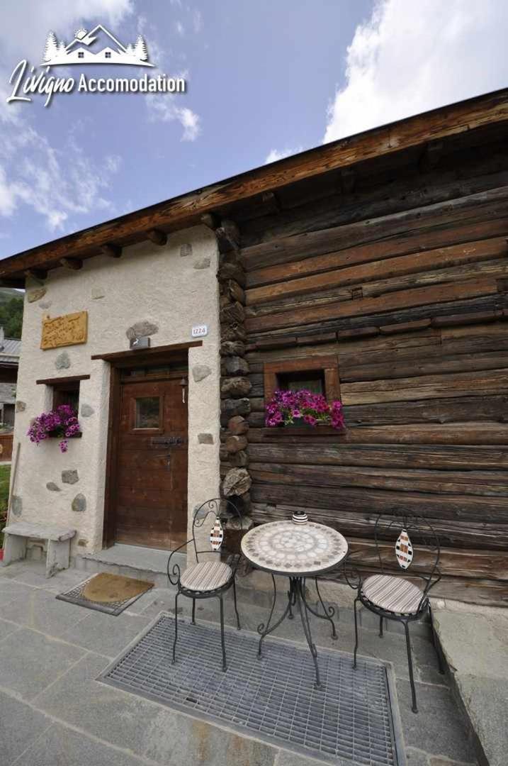 Mountain Chalet Scoiattolo By Livigno Accomodation Exterior photo